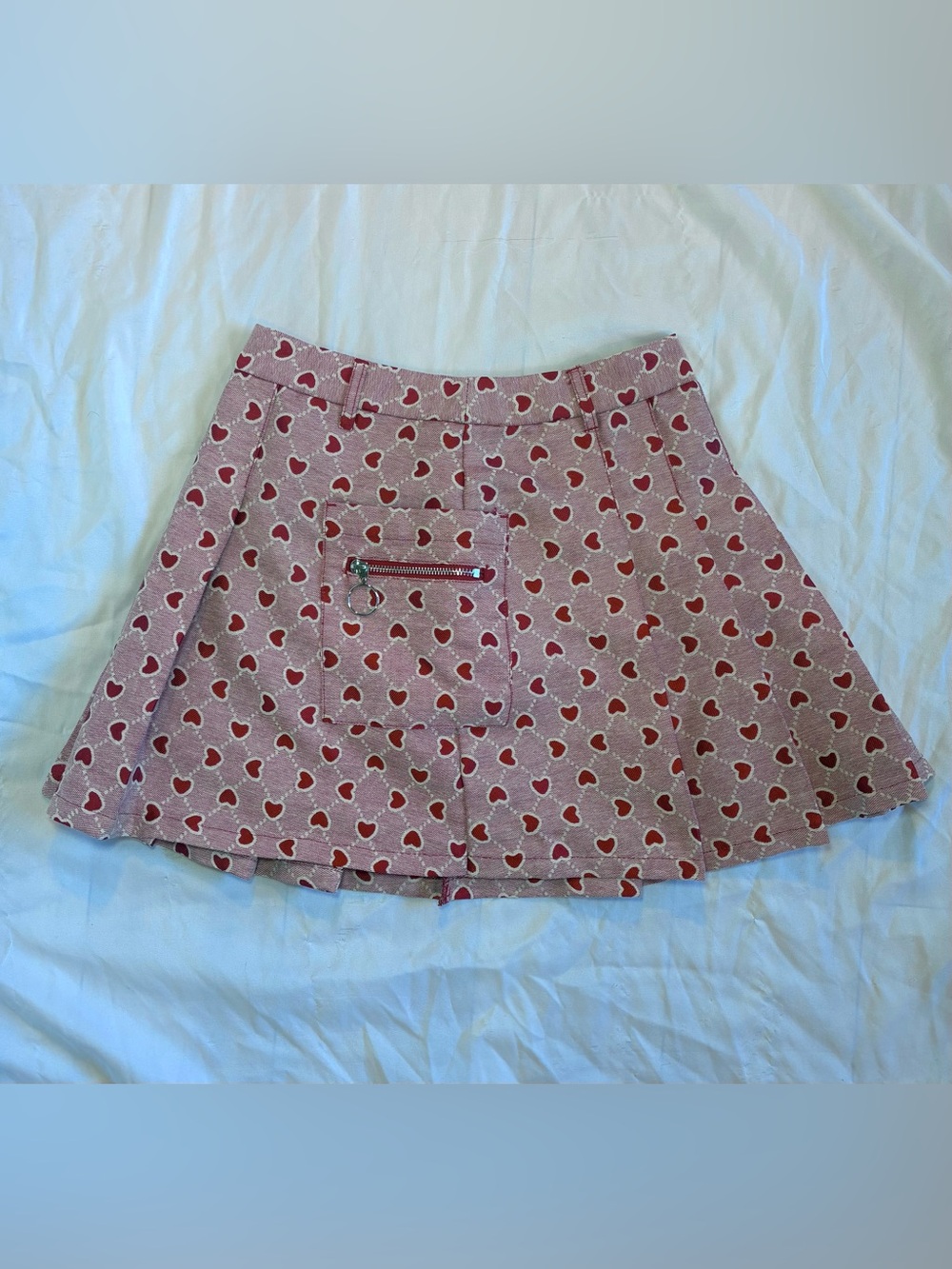 LEDIN Heart Pleated Mini Skirt